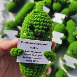 Emotional support pickle 🥒